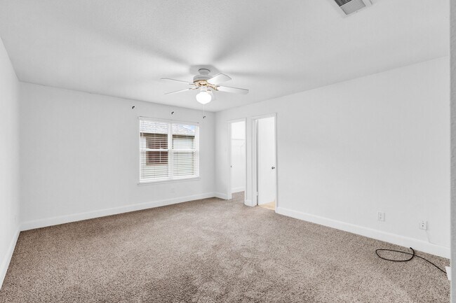 Building Photo - 9800 Pagewood Ln