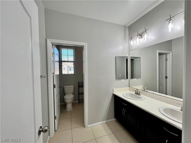 Building Photo - 10159 Meriweather Grove Ave