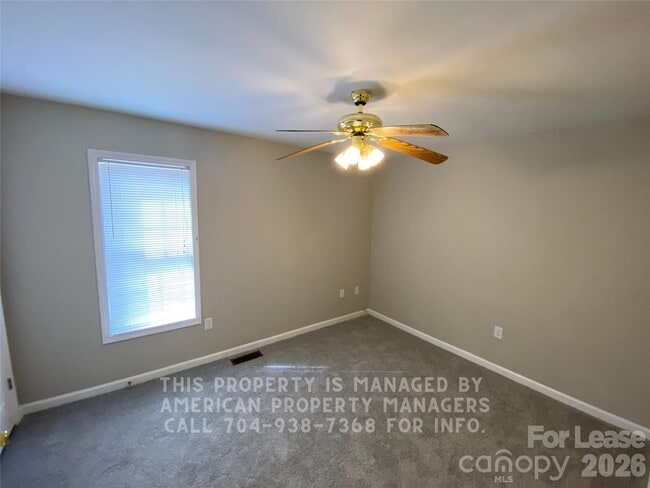 Building Photo - 501 Martin Cir