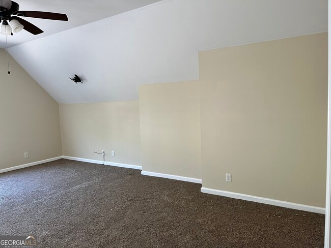 Building Photo - 99 High Pt N Dr