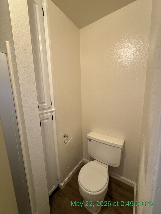 Building Photo - 1566
