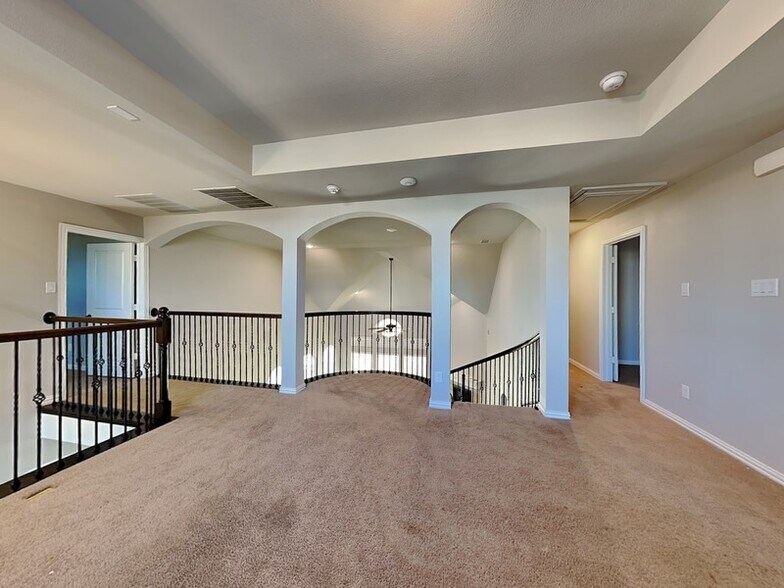 Building Photo - 1604 Vintage Ln