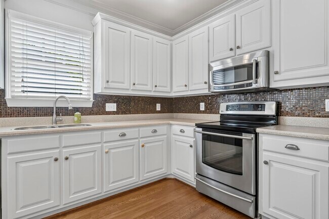 Building Photo - 1081 Carriage Ridge Dr