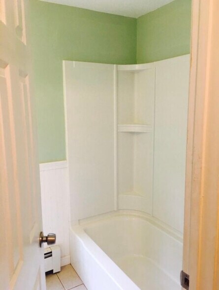 Building Photo - 30 Spring St