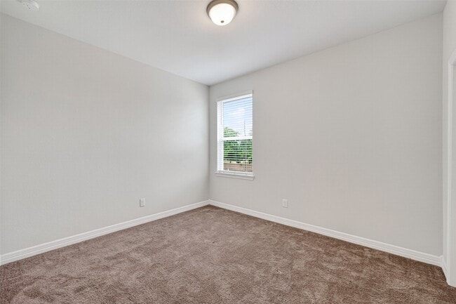 Building Photo - 6602 Albany Forest Ct