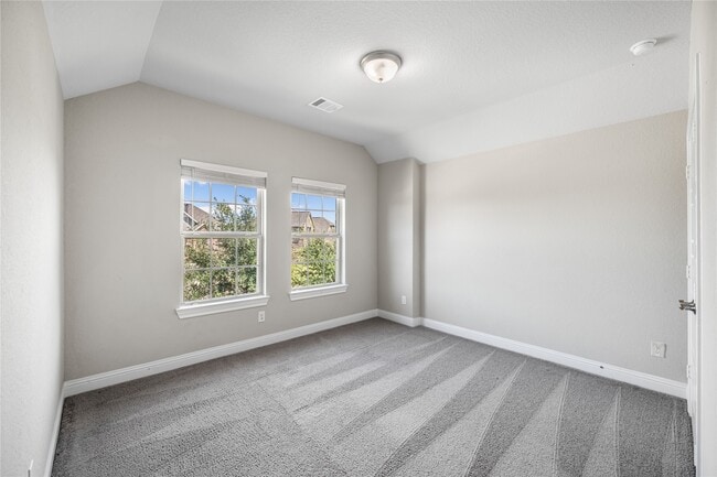 Building Photo - 16719 Highland Country Dr