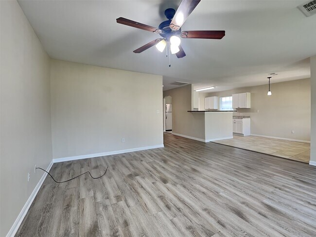 Building Photo - 18011 Kinsale Valley Ln