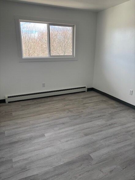 Building Photo - 595 Wagner Dr