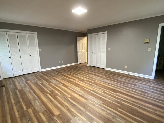 Building Photo - 5340 Cherokee Valley Rd