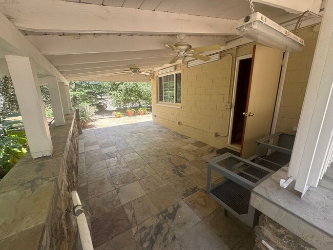 Building Photo - 3 dwelling property located in Rio Linda