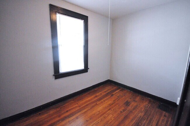Building Photo - 388 Hanford St