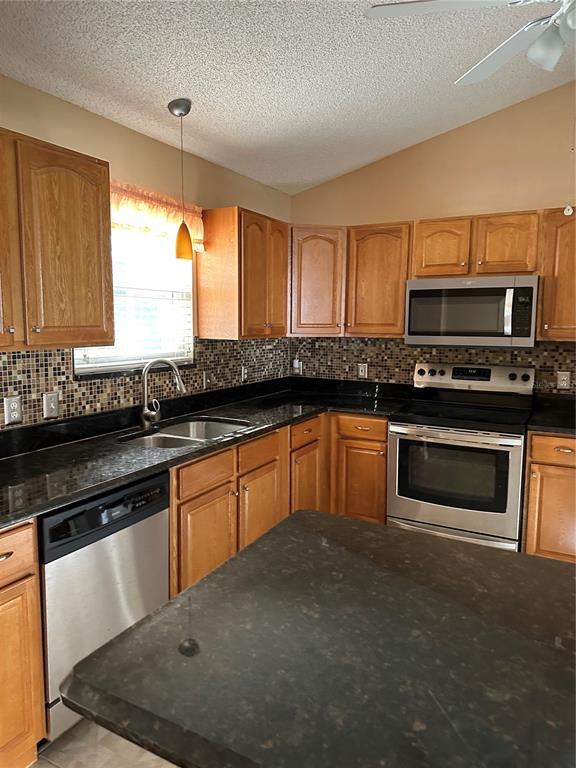 Building Photo - 917 Camino Del Rey Dr