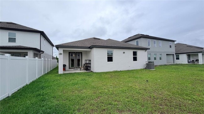 Building Photo - 5723 Cattle Rnch Dr