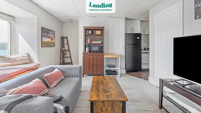 Building Photo - 502 Radcliffe St