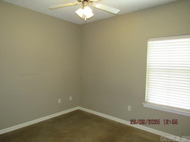 Building Photo - 1410 Robins St