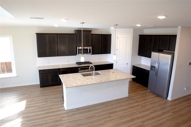 Building Photo - 1216 Rosebay Dr