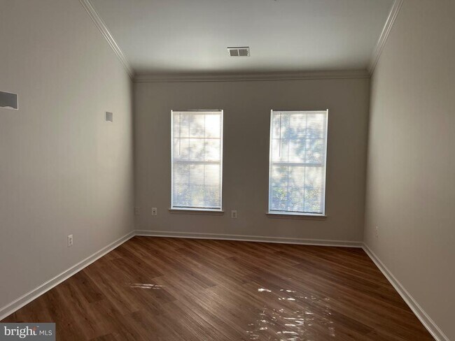 Building Photo - 2003 Connor Ct