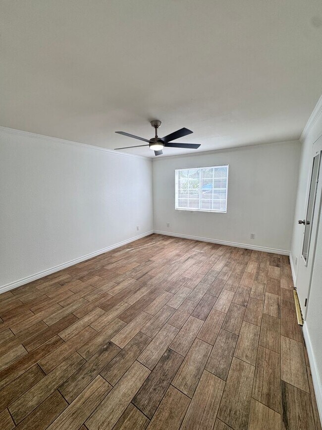 Building Photo - 14942 Cerritos Ave