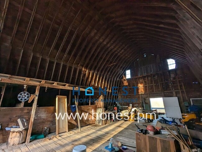 Building Photo - 113 Albion Rd