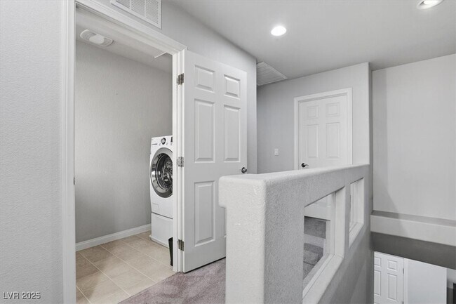 Building Photo - 9647 Stoney Mesa Ct