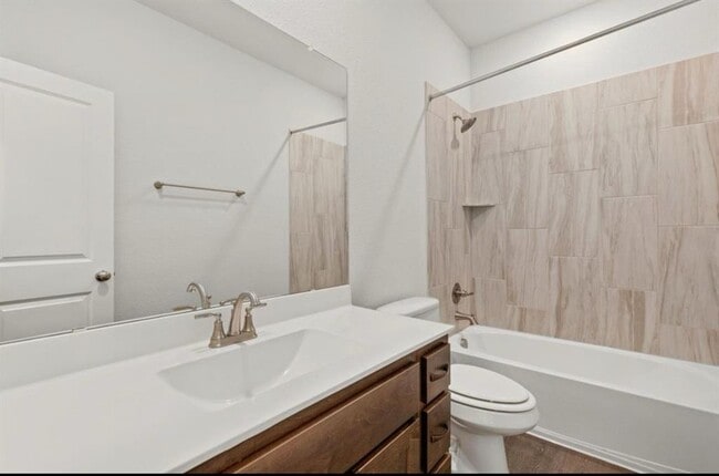 Building Photo - 160 Biscayne Dr