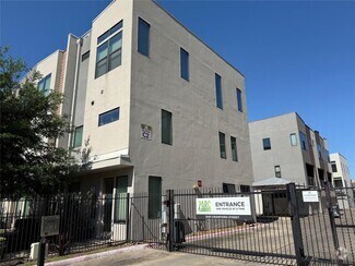 Building Photo - 2401 Crawford St