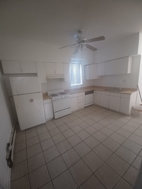 Building Photo - 1856 S Harding Ave