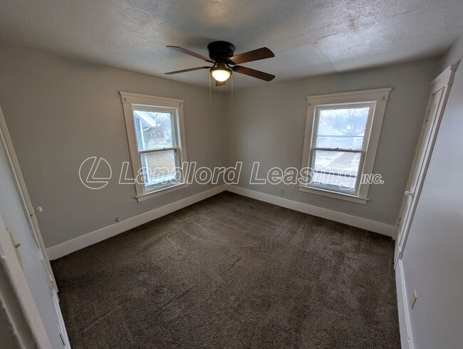 Building Photo - $599 Security Deposit Special!