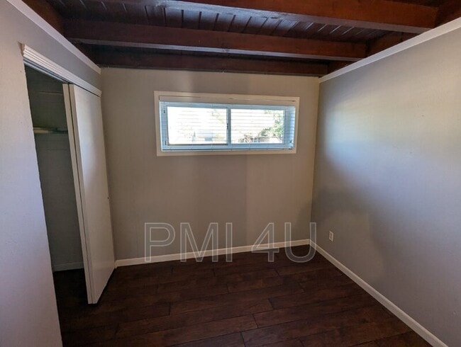 Building Photo - 2900 Parsifal St NE