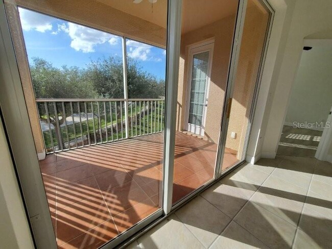 Building Photo - 240 West End Dr