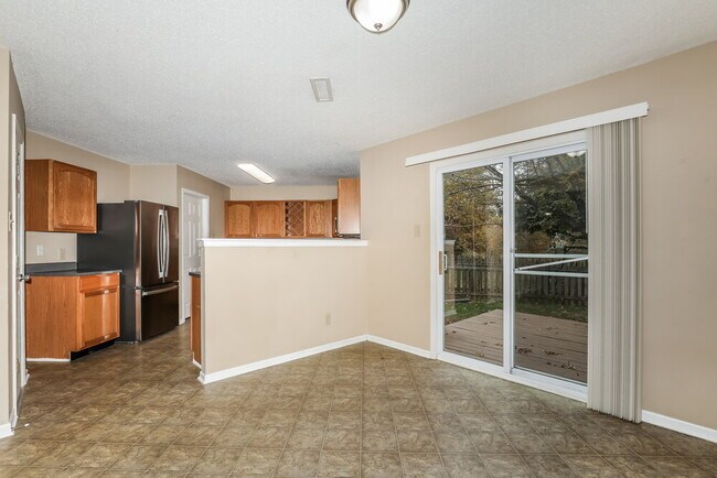 Building Photo - 15213 Beam St