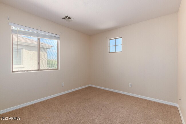 Building Photo - 17410 W Holland Ln