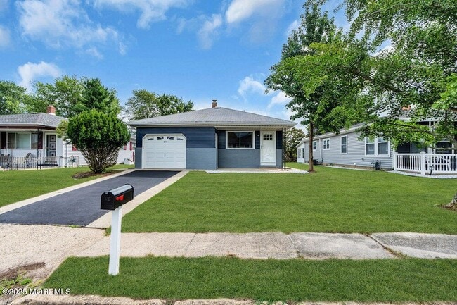 Building Photo - 24 Liberta Dr