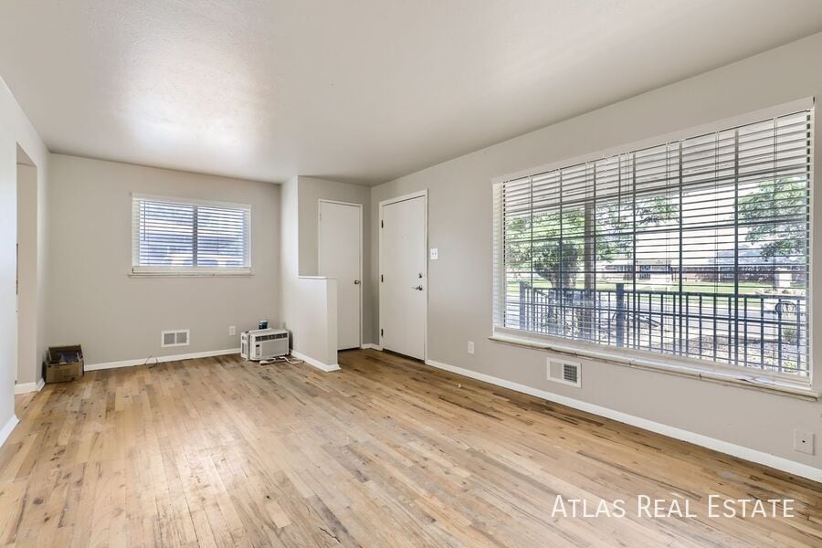 Building Photo - 3237 Tucson St