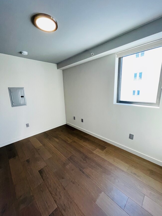 Building Photo - 1238 Sutter St