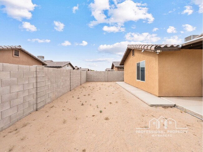 Building Photo - 3-bedroom, 2-bathroom home in Trail Estates