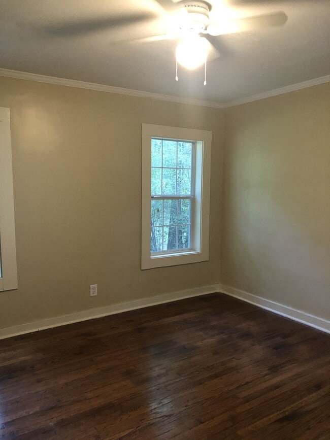 Building Photo - 611 Choctaw Rd