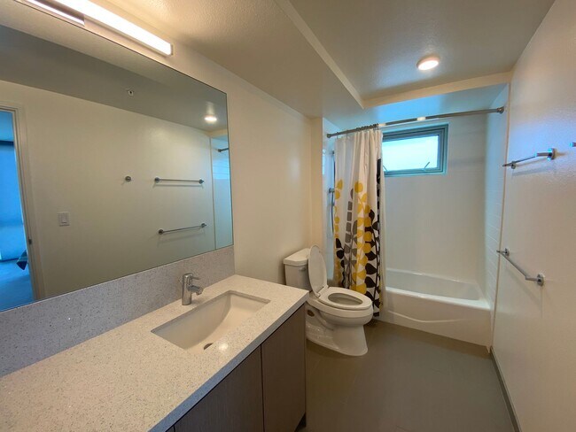 Building Photo - The Kapiolani Residence Fully Furnished 2 ...