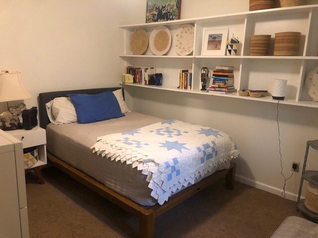 Building Photo - 120 Wellington Ct