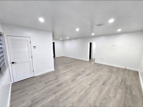 Building Photo - 1815 SW 67th Ct