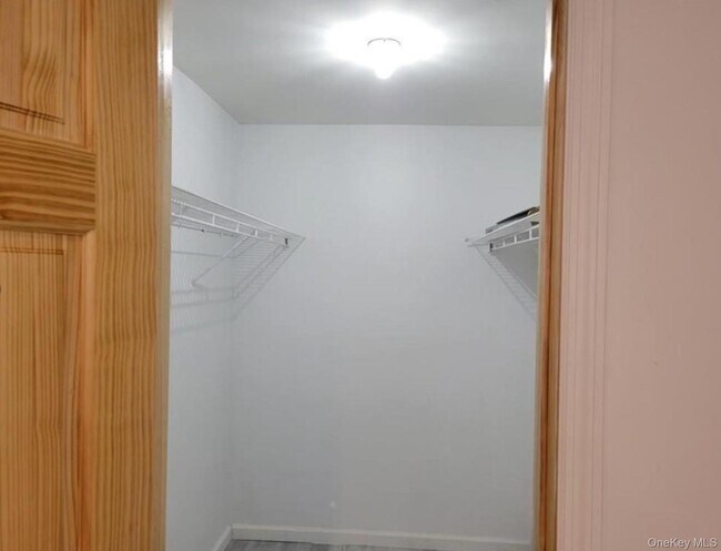 Building Photo - 100 Hillside Dr