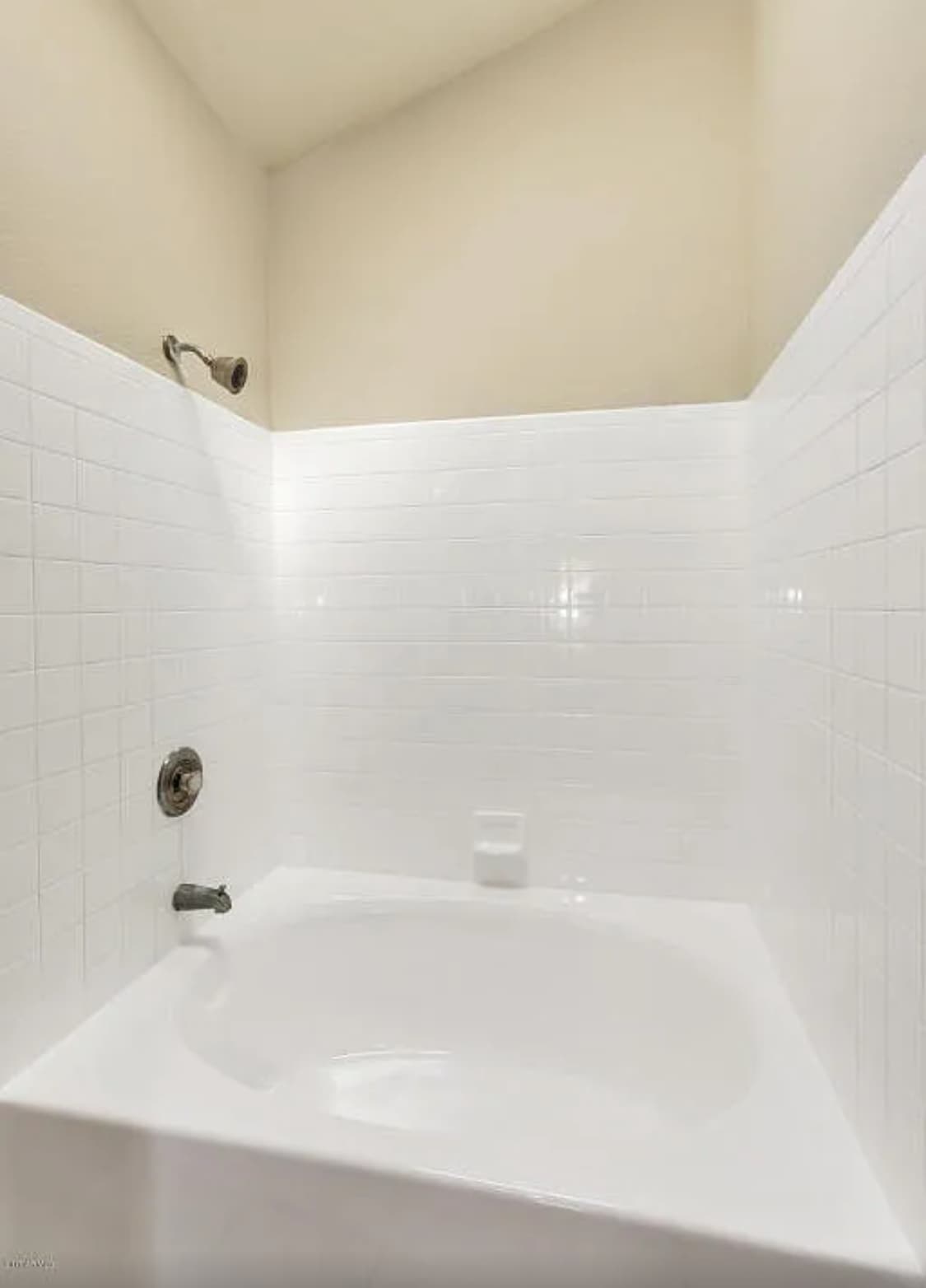 Mastertub - 852 N Terrace Rd