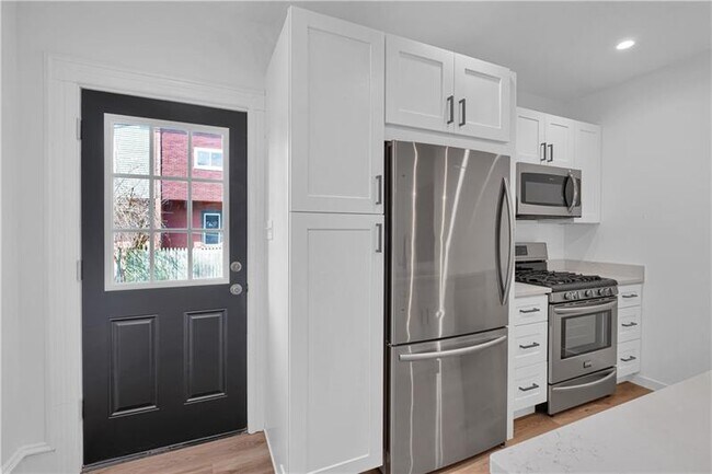 Building Photo - 3219 Kennett Sq