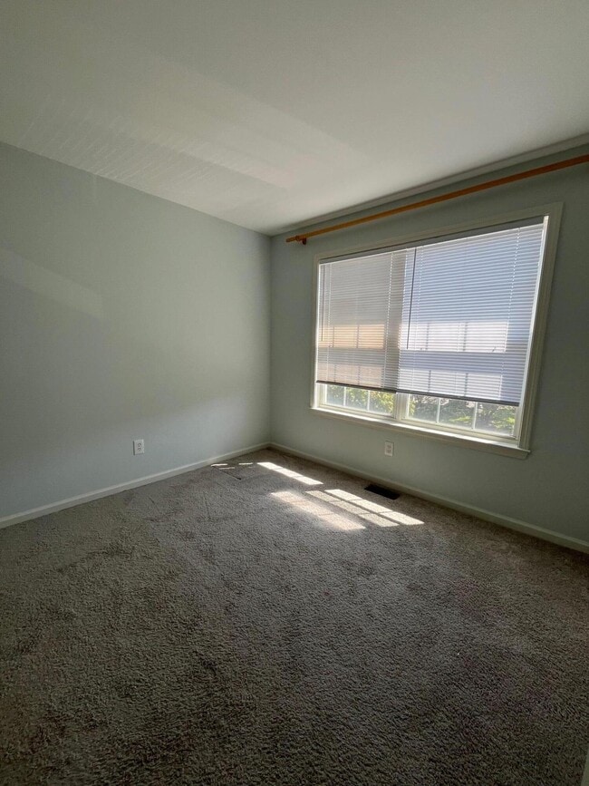 Building Photo - 2815 Barclay Way