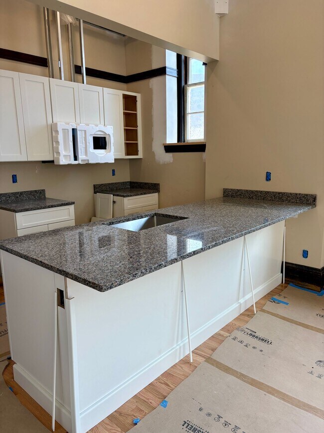 Building Photo - NEW 2BR APARTMENT!