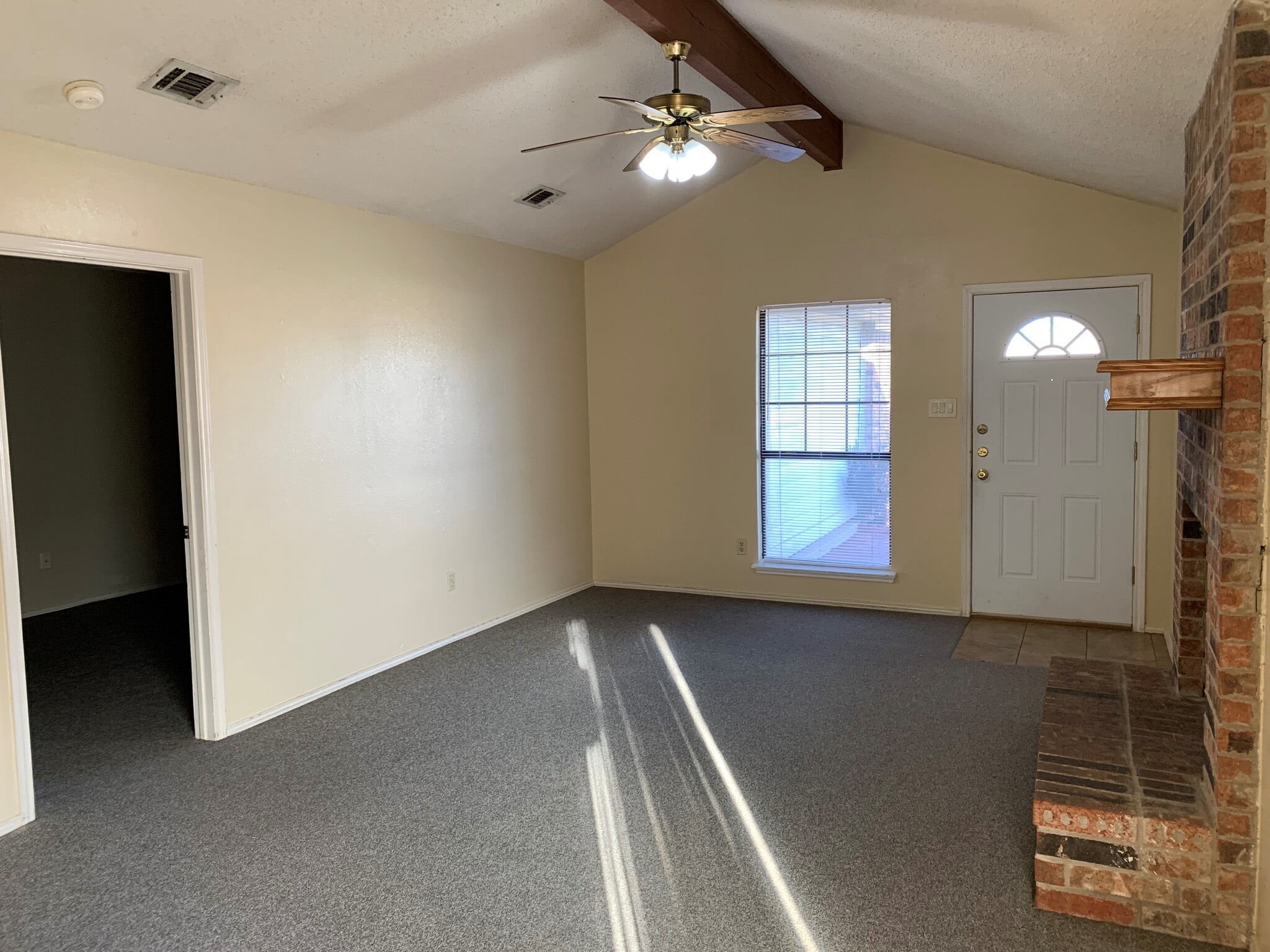 Living Room - 431 N Wilhite St