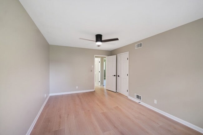Building Photo - 11110 Highland Dr