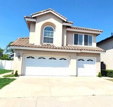 Building Photo - 5635 Delacroix Way