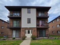 Building Photo - 2604 E State St