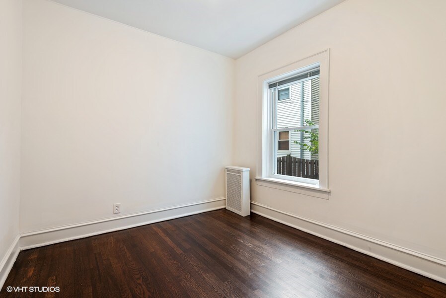 Building Photo - 120 Keeney St